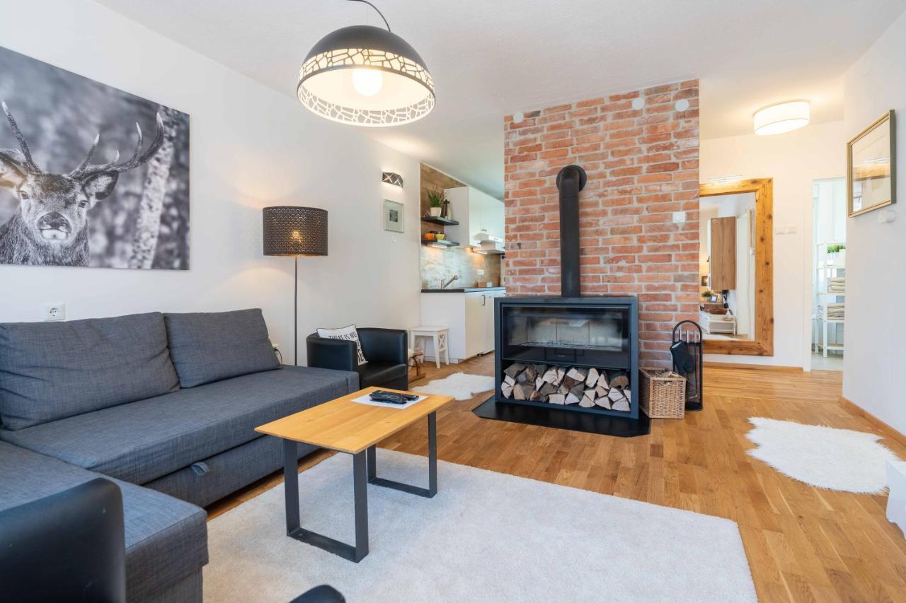 Apartma Pecek Kranjska Gora Ngoại thất bức ảnh