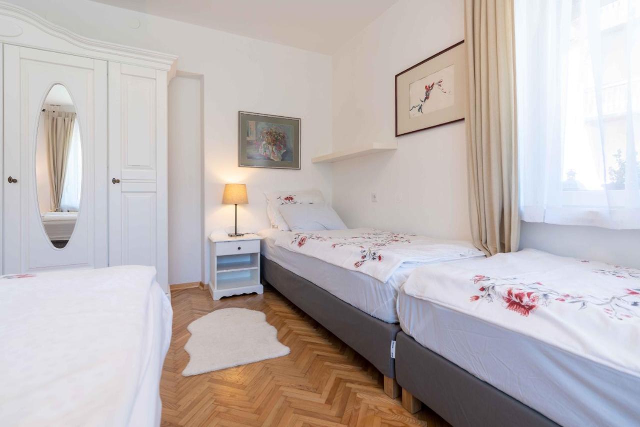 Apartma Pecek Kranjska Gora Ngoại thất bức ảnh