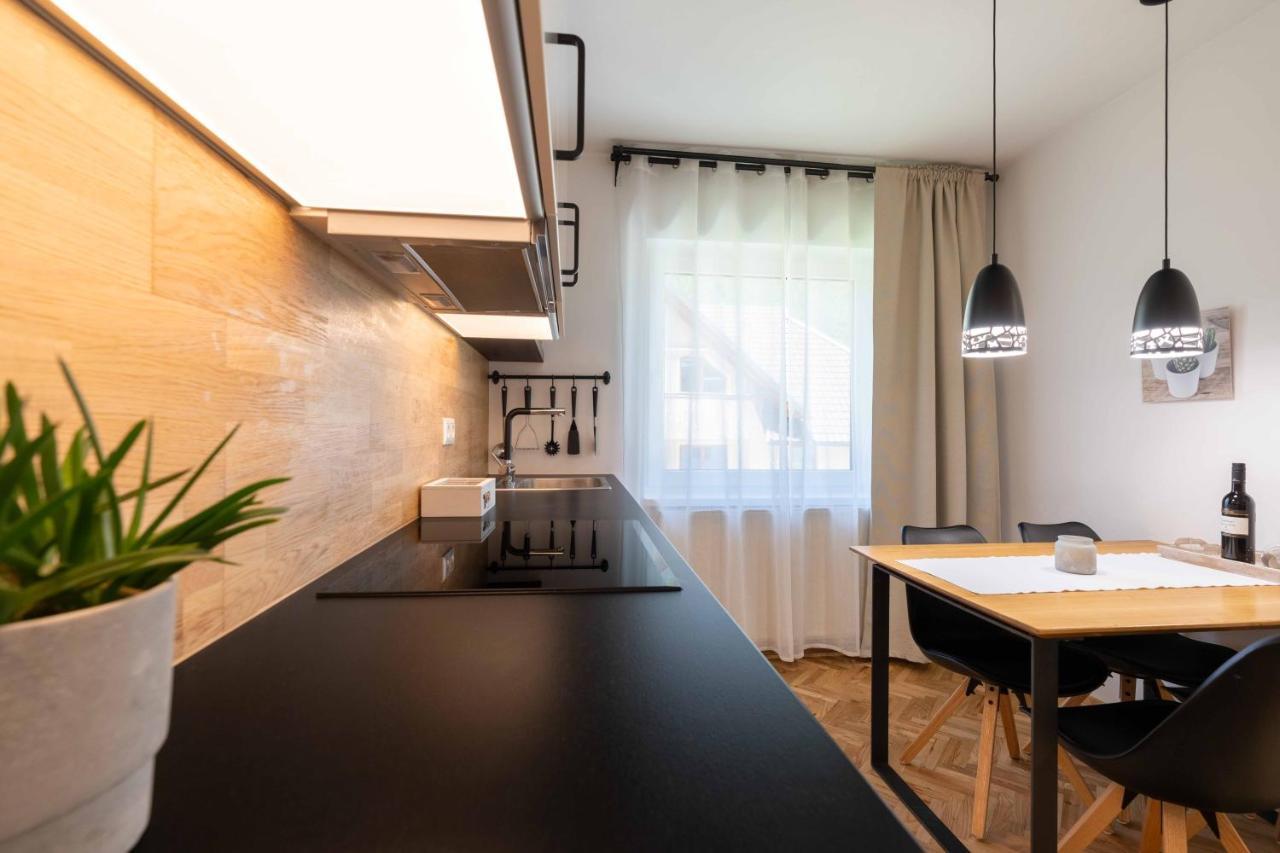 Apartma Pecek Kranjska Gora Ngoại thất bức ảnh